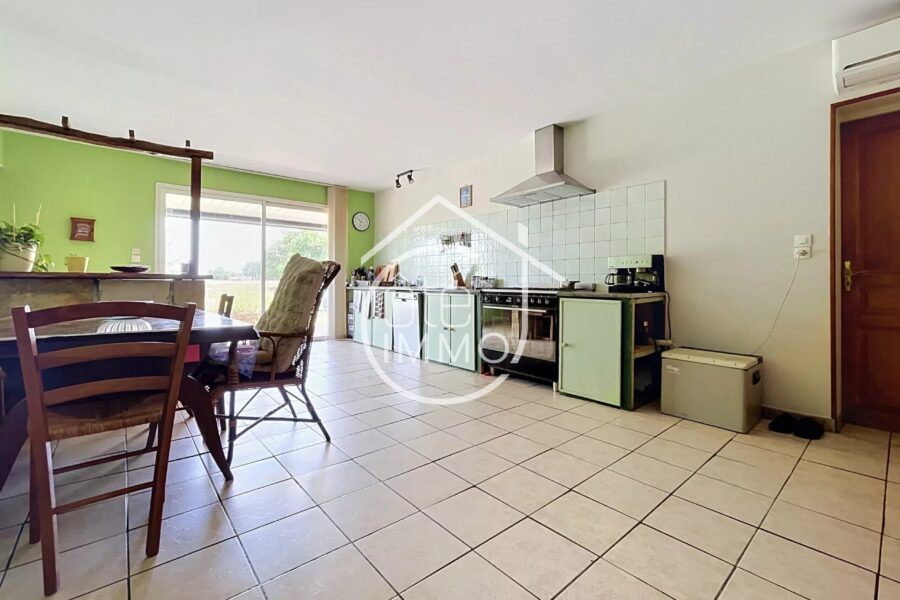 Maison à vendre à Sainte-terre — Vue parc — photo 1