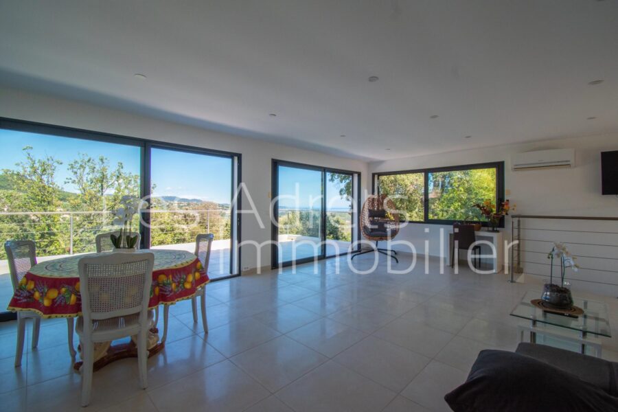 Maison à vendre à Les adrets-de-l&rsquo;estérel — Vue mer — photo 6