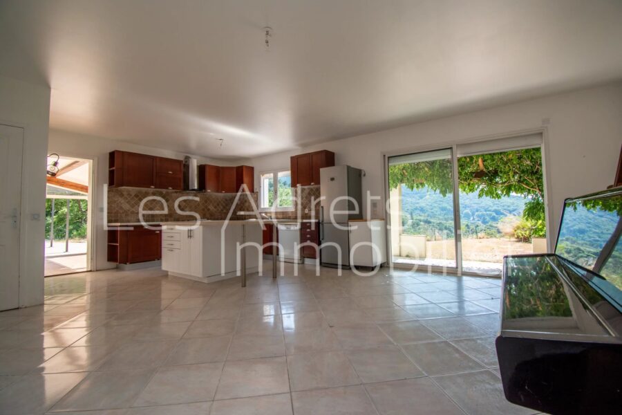 Maison à vendre à Les adrets-de-l&rsquo;estérel — Vue montagne — photo 12