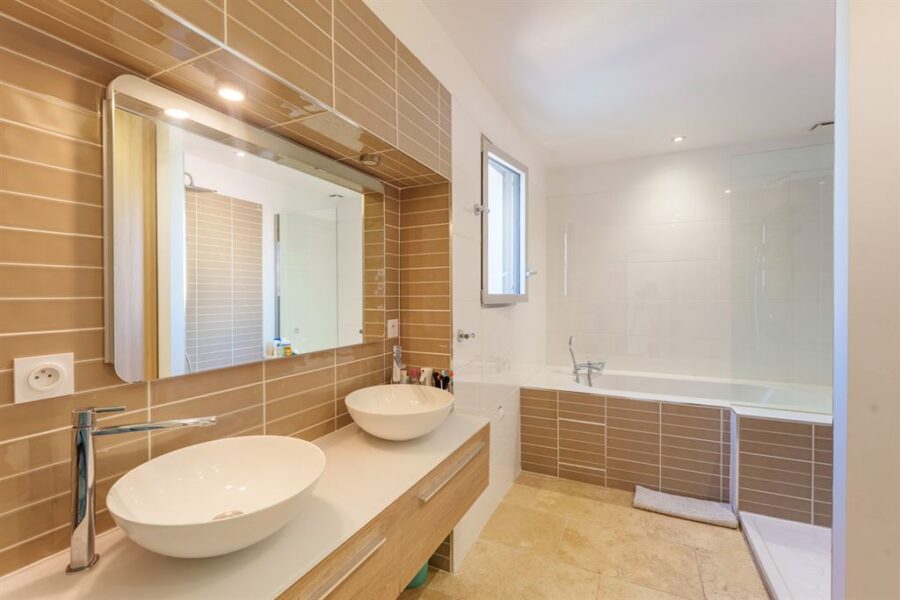 Maison à vendre à Bouzigues — Vue mer — photo 12