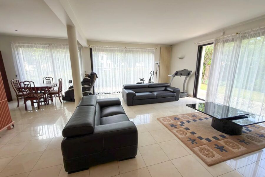 Maison à vendre à Livry-gargan — Vue parc — photo 5