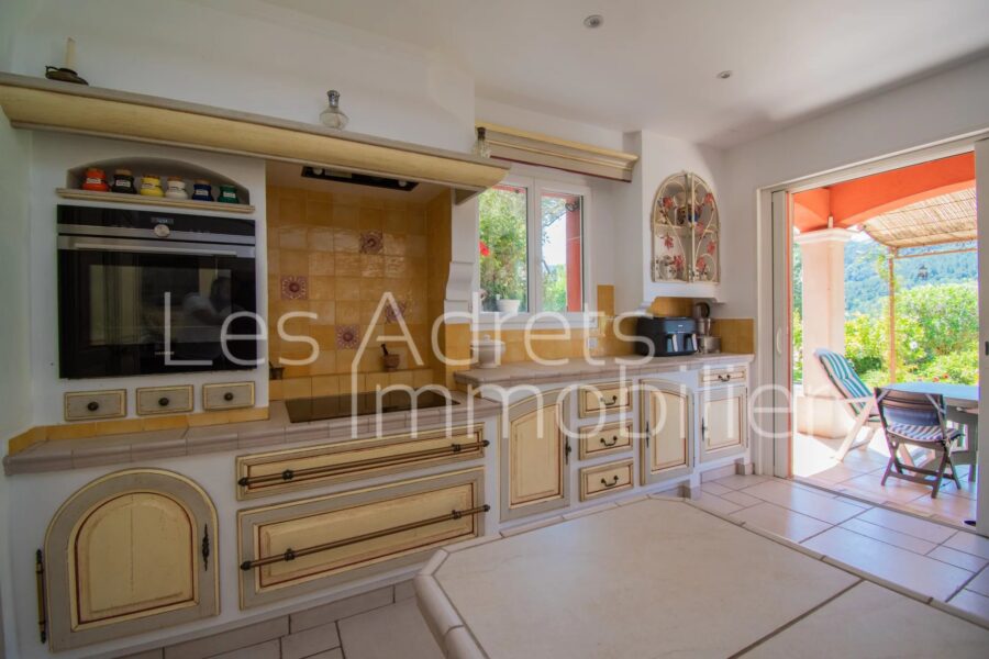 Maison à vendre à Les adrets-de-l&rsquo;estérel — Vue montagne — photo 10