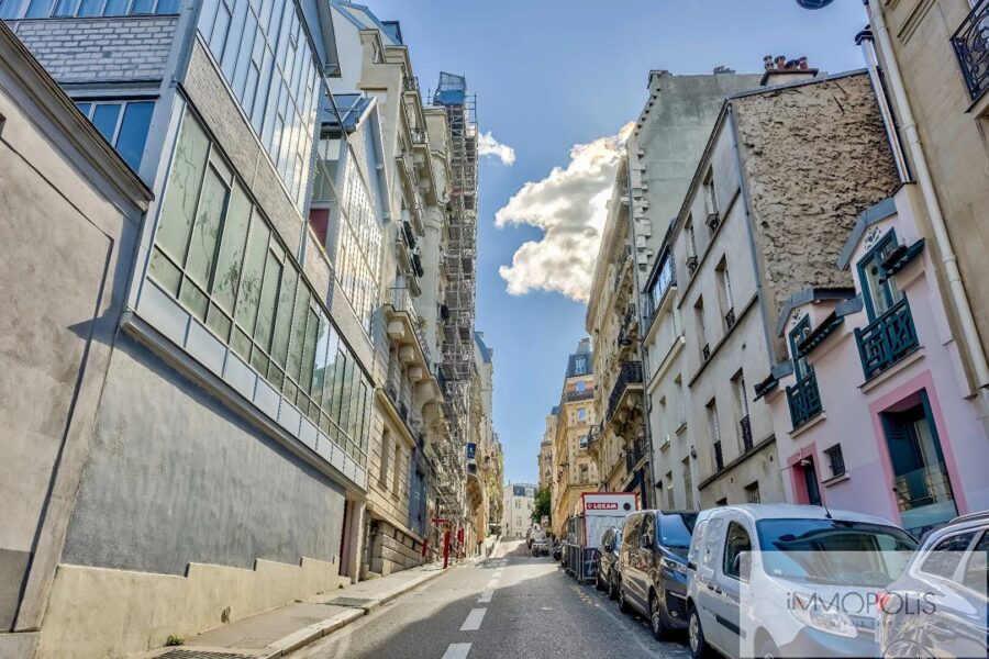 Appartement à vendre à Paris 18ème — Vue sur la ville — photo 17