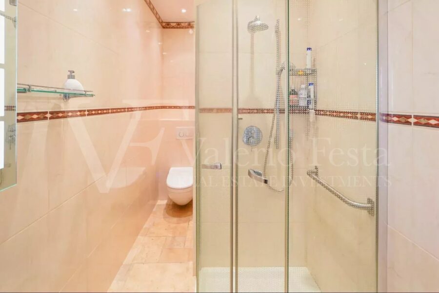 Appartement à vendre à Beaulieu-sur-mer — Vue mer — photo 17