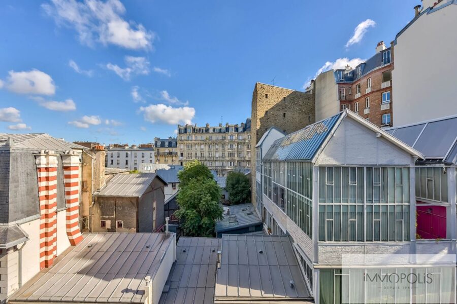 Appartement à vendre à Paris 18ème — Vue sur la ville — photo 1