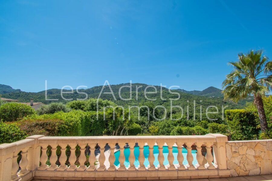 Maison à vendre à Les adrets-de-l&rsquo;estérel — Vue montagne — photo 12