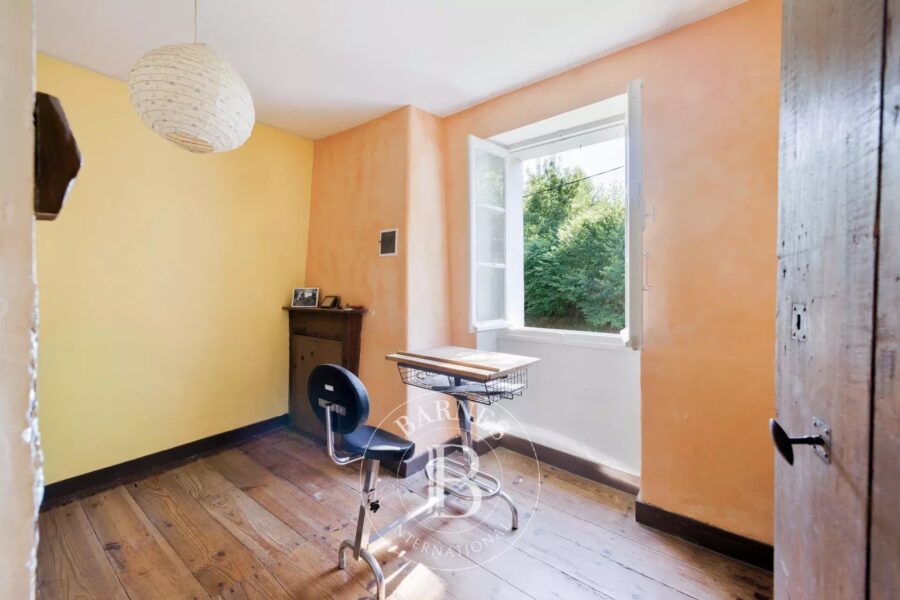 Maison à vendre à Saint-pée-sur-nivelle — Vue montagne — photo 9