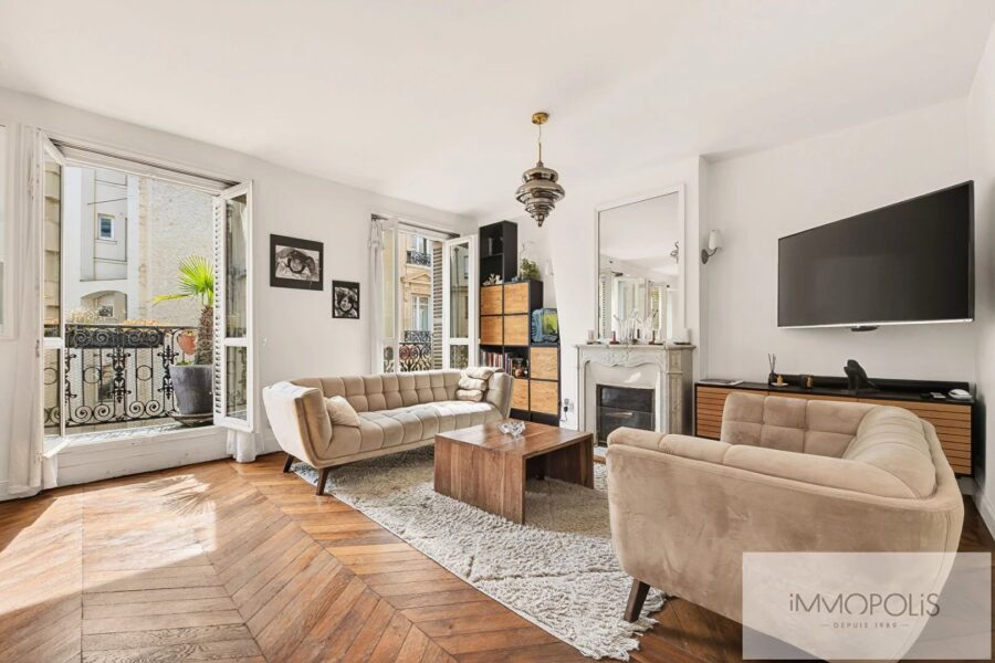 Appartement à vendre à Paris 9ème — Vue sur la ville — photo 3