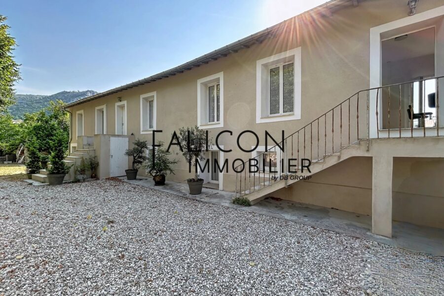 Maison à vendre à Tourrette-levens — Vue nature — photo 2