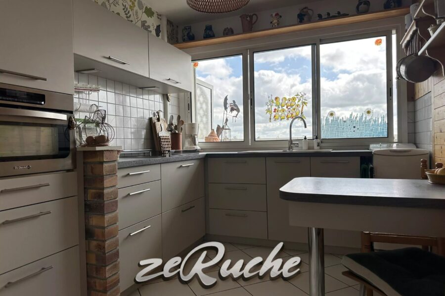 Appartement à vendre à Hérouville-saint-clair — Vue sur la ville — photo 3