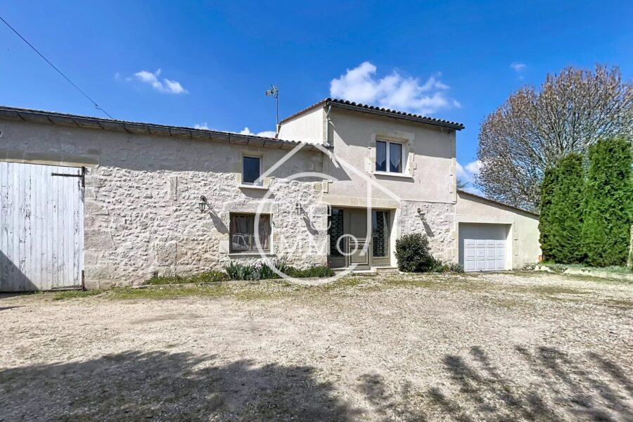 Maison à vendre à Montpeyroux — Vue parc — photo 3