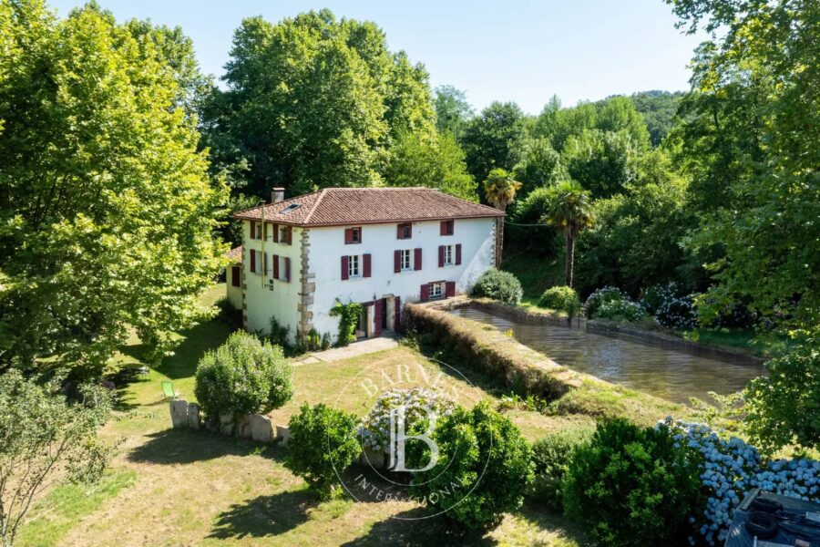 Maison à vendre à Saint-pée-sur-nivelle — Vue montagne — photo 2
