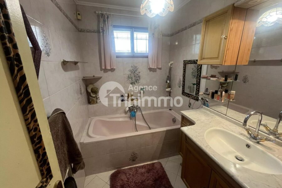 Appartement à vendre à Saint-laurent-du-var — Vue mer — photo 12