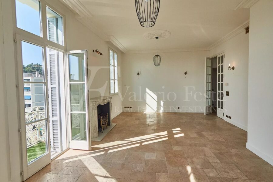 Appartement à vendre à Beaulieu-sur-mer — Vue mer — photo 9