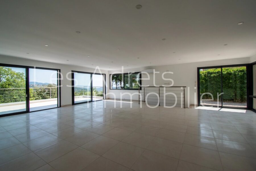 Maison à vendre à Les adrets-de-l&rsquo;estérel — Vue mer — photo 8