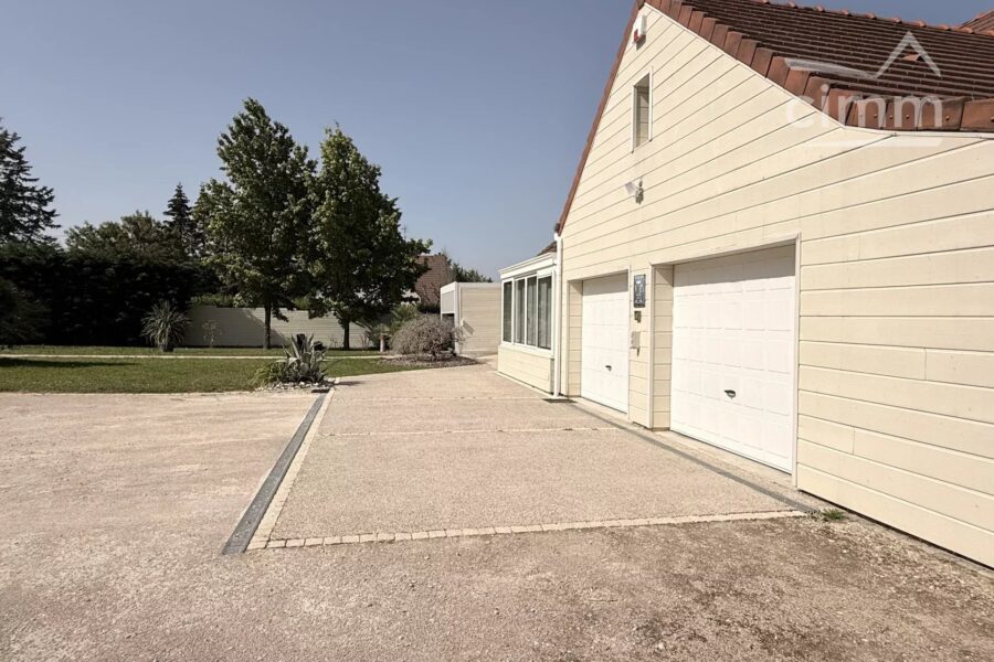 Maison à vendre à Blois — Vue parc — photo 30