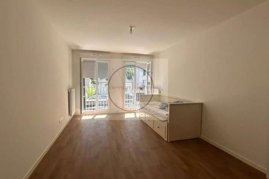 Appartement à vendre à Rosny-sous-Bois — Vue sur la ville — photo 2