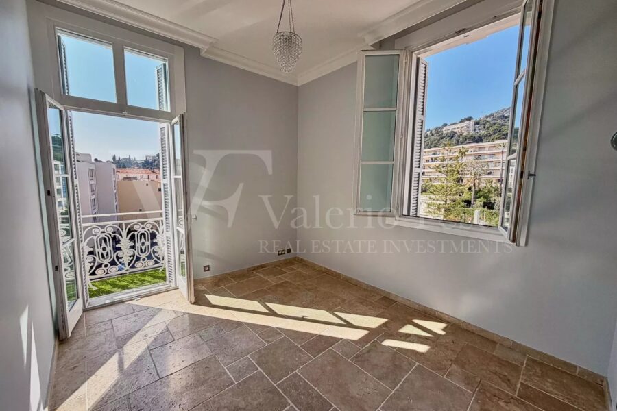 Appartement à vendre à Beaulieu-sur-mer — Vue mer — photo 12