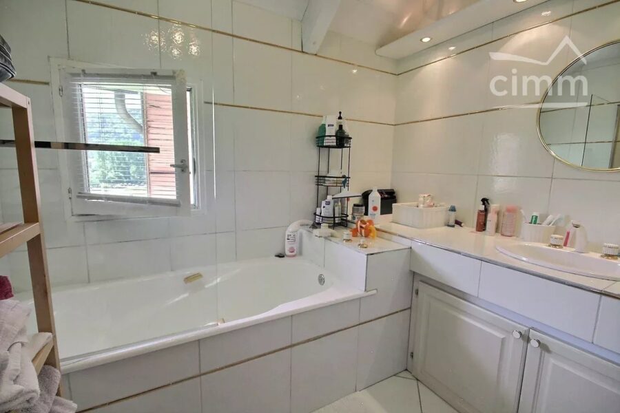 Maison à vendre à Valgelon-la rochette — Vue montagne — photo 20