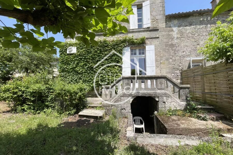 Maison à vendre à Francs — Vue parc — photo 9