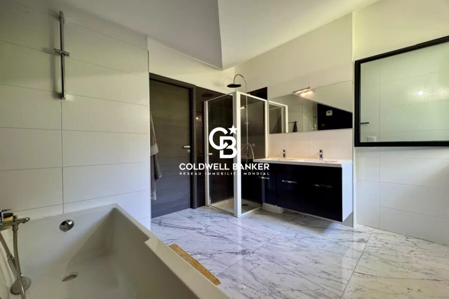 Maison à vendre à Cranves-sales — Vue montagne — photo 15