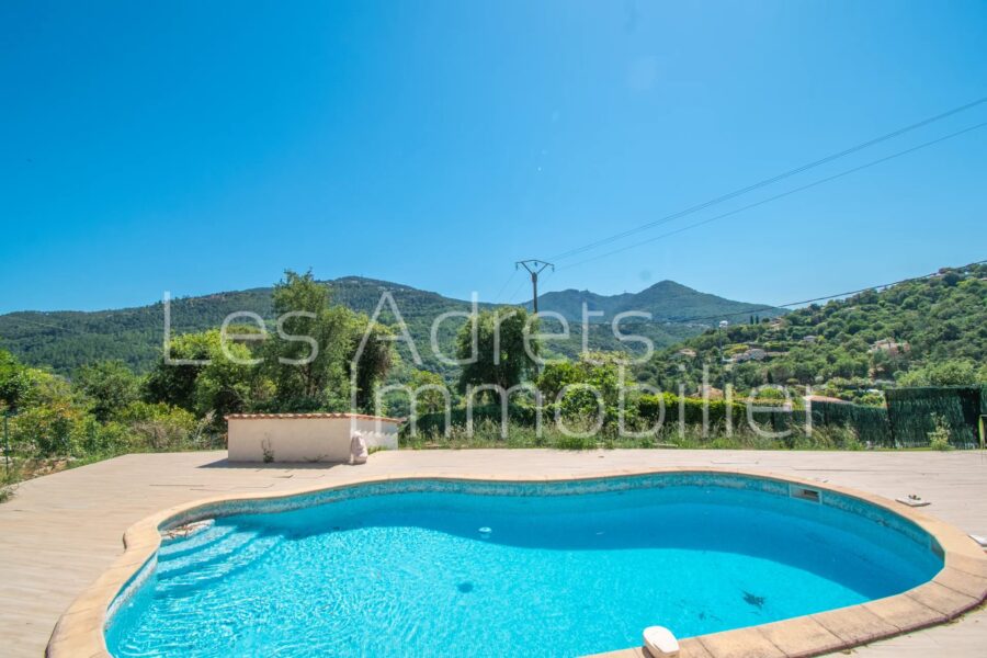 Maison à vendre à Les adrets-de-l&rsquo;estérel — Vue montagne — photo 6