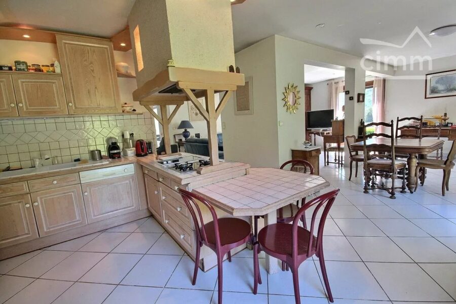 Maison à vendre à Valgelon-la rochette — Vue montagne — photo 9