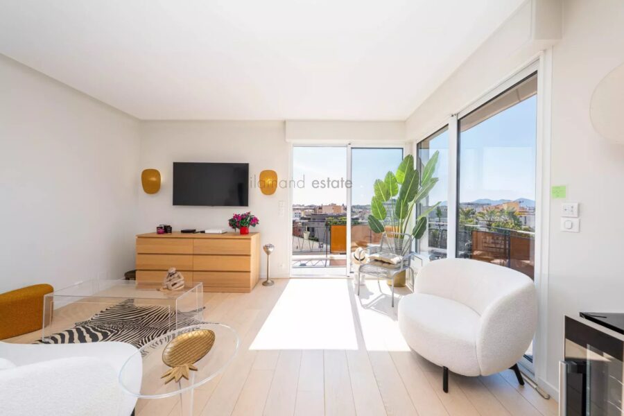 Appartement à vendre à Cannes — Vue sur la ville — photo 3