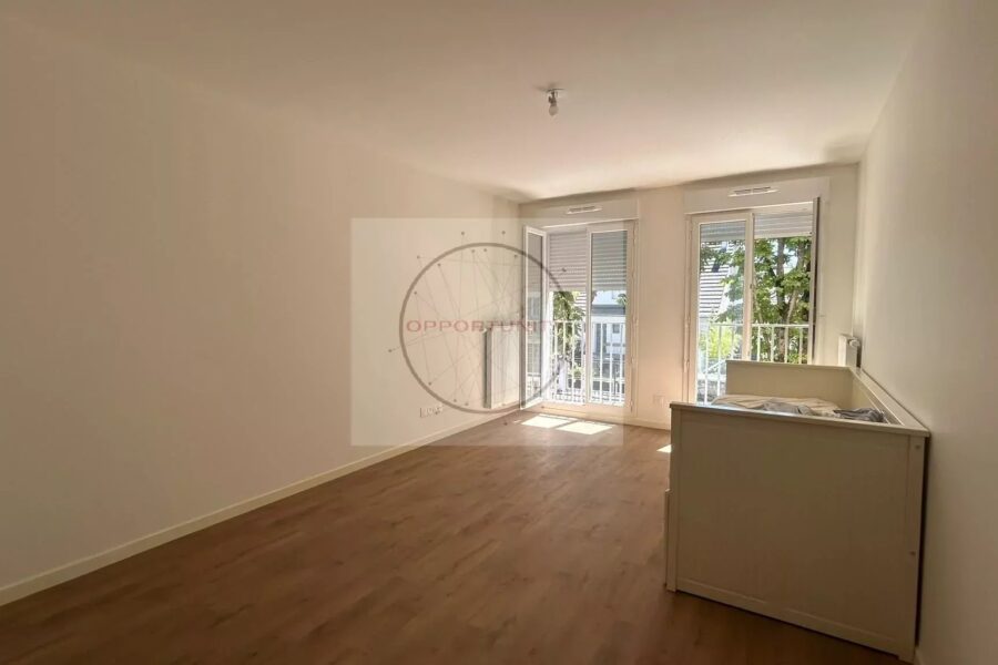 Appartement à vendre à Rosny-sous-Bois — Vue sur la ville — photo 4