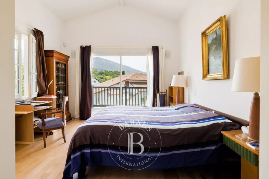 Maison à vendre à Ascain — Vue montagne — photo 21