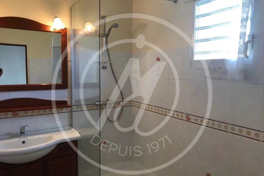 Maison à louer à Capesterre-belle-eau — Vue mer — photo 12