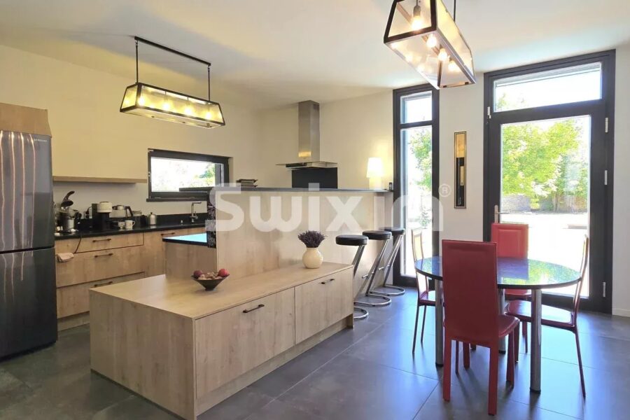 Maison à vendre à Grignan — Vue montagne — photo 9