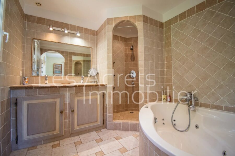 Maison à vendre à Les adrets-de-l&rsquo;estérel — Vue montagne — photo 16