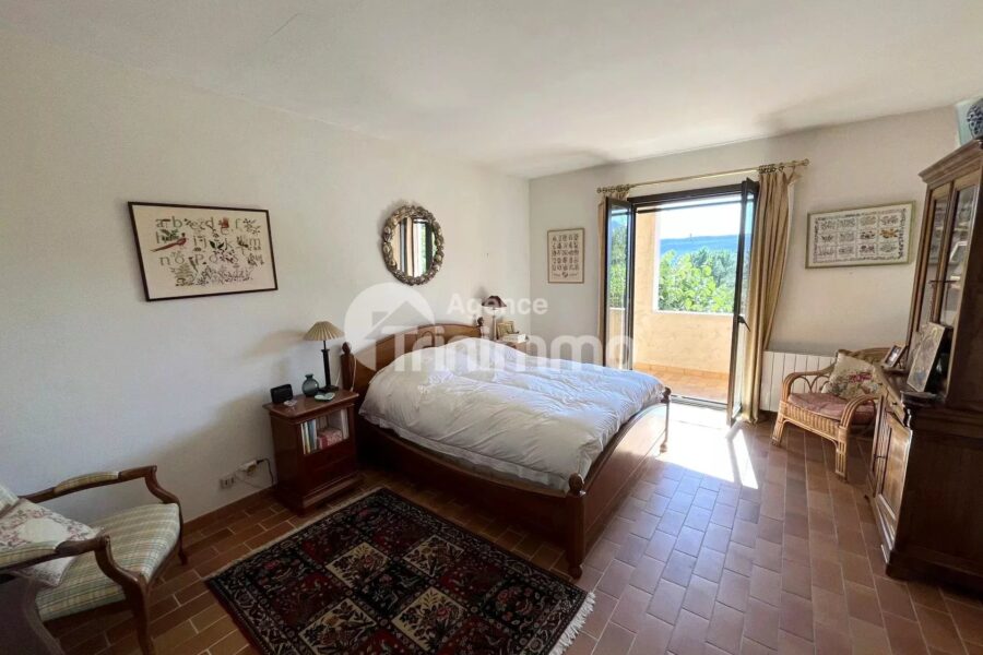 Maison à vendre à Berre-les-alpes — Vue montagne — photo 8