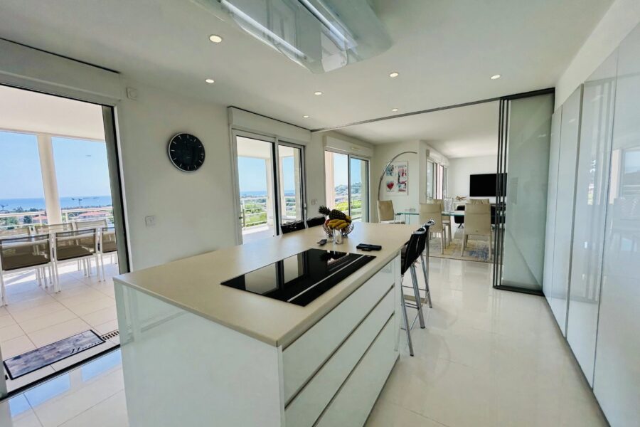 Appartement à vendre à Antibes — Vue mer — photo 6