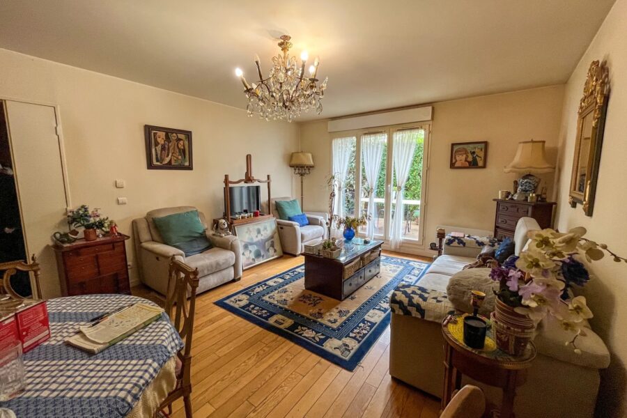 Appartement à vendre à Le raincy — Vue parc — photo 2