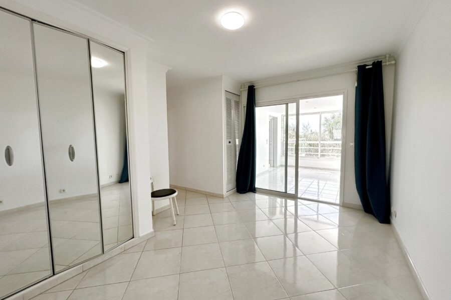 Appartement à vendre à Antibes — Vue mer — photo 13