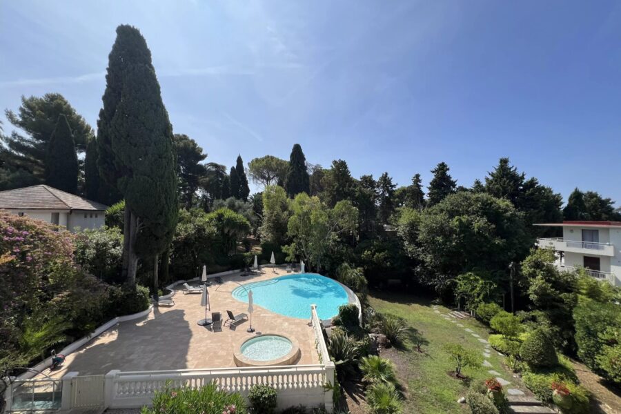 Appartement à vendre à Cannes — Vue parc & jardin — photo 6