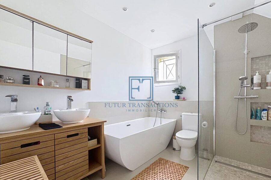 Maison à vendre à Élancourt — Vue parc — photo 9