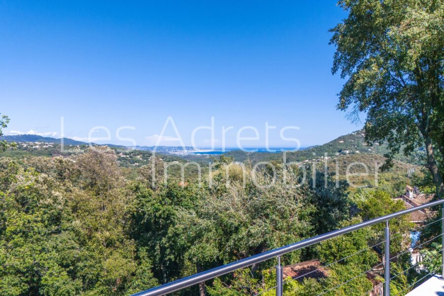 Maison à vendre à Les adrets-de-l&rsquo;estérel — Vue mer — photo 1