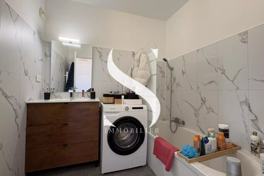 Appartement à vendre à Saint-laurent-du-var — Vue sur la ville — photo 10