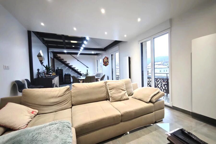 Appartement à vendre à Gérardmer — Vue sur la ville — photo 4
