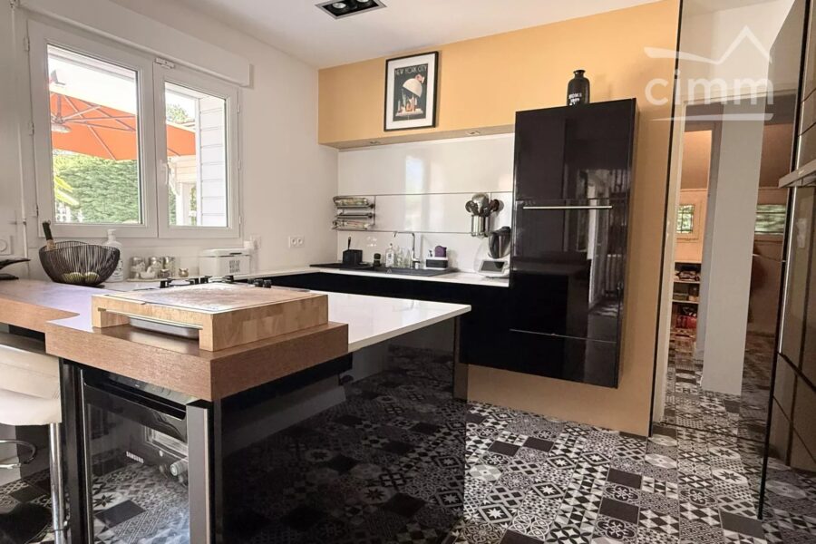 Maison à vendre à Blois — Vue parc — photo 9