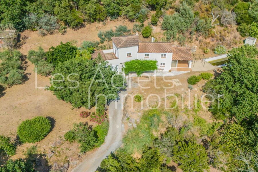 Maison à vendre à Les adrets-de-l&rsquo;estérel — Vue montagne — photo 3