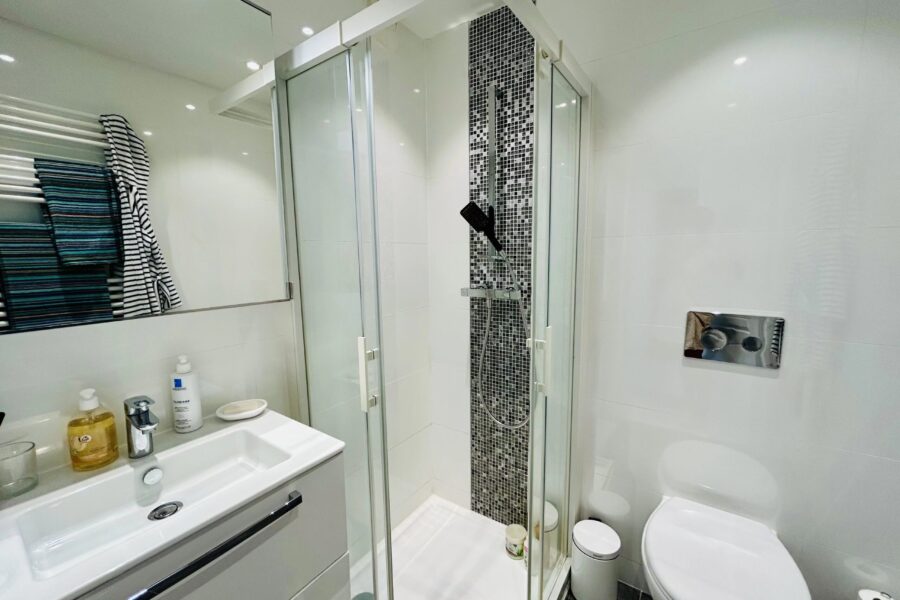 Appartement à vendre à Antibes — Vue mer — photo 14