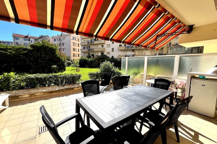 Appartement à vendre à Antibes — Vue mer — photo 2
