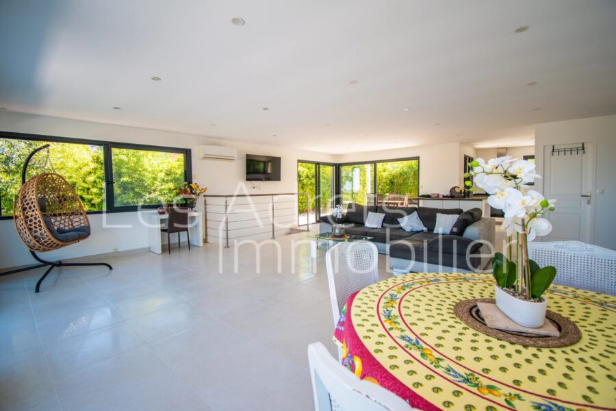 Maison à vendre à Les adrets-de-l&rsquo;estérel — Vue mer — photo 13