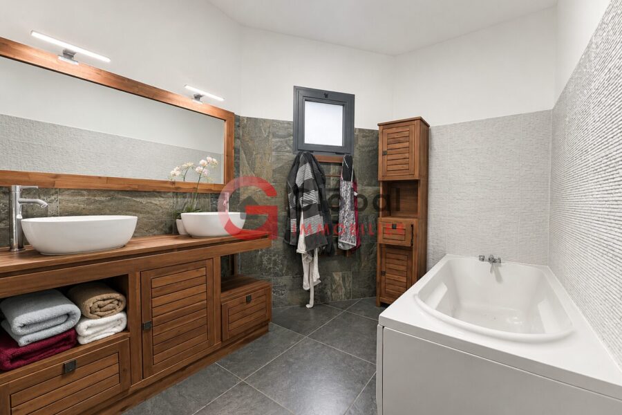 Maison à vendre à Saint-leu — Vue mer — photo 9