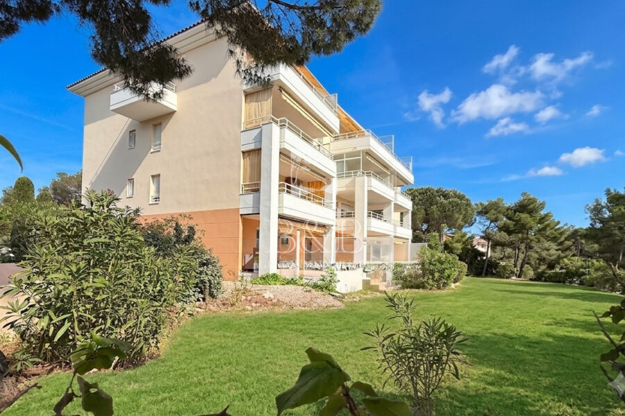 Appartement à vendre à Saint-raphaël