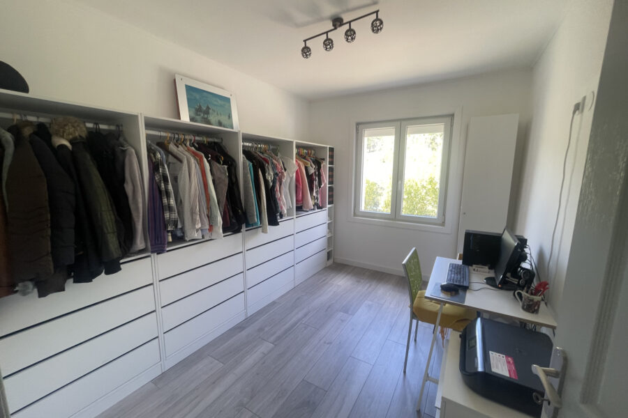 Maison à vendre à Peyroules — Vue montagne — photo 6